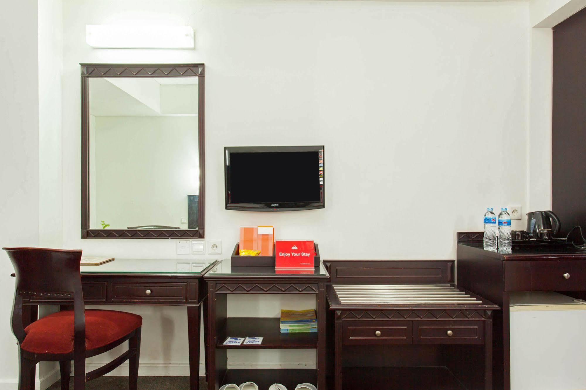 Zen Premium Menteng Syariah Jacarta Exterior foto